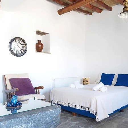 Vintage, Cozy Flat In Fallika, Andros Island * Fallika